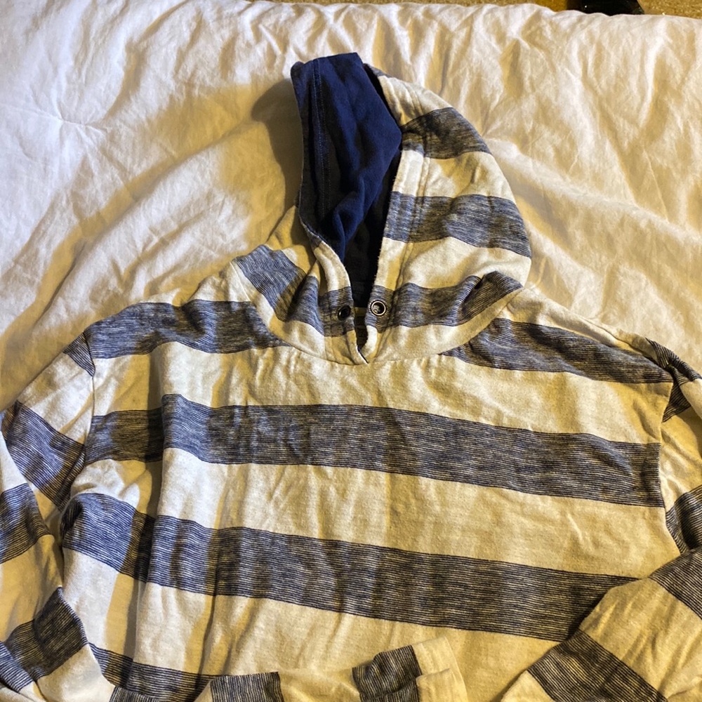 Men’s hoodie tee